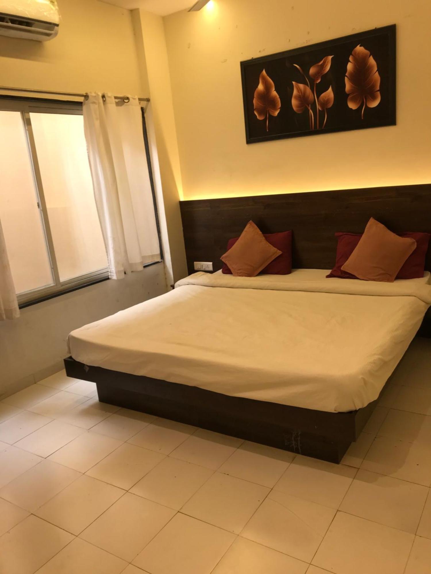 Hotel Divine Indore Dış mekan fotoğraf